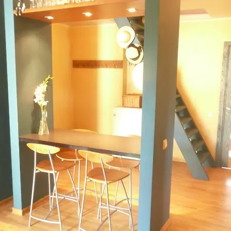 Romantiska Senamiescio Mansarda Apartman *